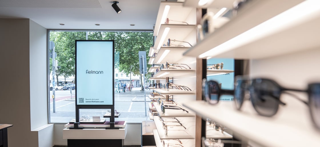 Fielmann-digital-signage-ZetaDisplay